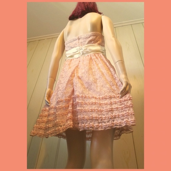 Retro Glam Coquette Pink Chantilly Lace Strapless Sweetheart Prom Party Dress - Picture 3 of 9